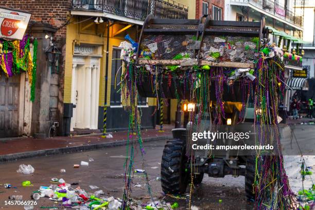 new orleans mardi gras' after the night party - a completely photojournalism after the night in the biggest carnivals around the world. - cleaning up after party stock pictures, royalty-free photos & images