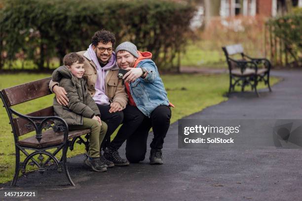 selfies with my dad - arm around stock pictures, royalty-free photos & images