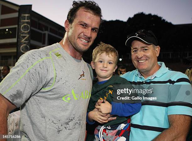 Bismarck du Plessis with father David Campese and son during the South African national rugby team training session at Northwood Crusaders Rugby Club...