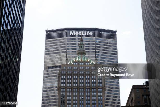 Ma Life Building The Metlife Photos and Premium High Res Pictures - Getty Images