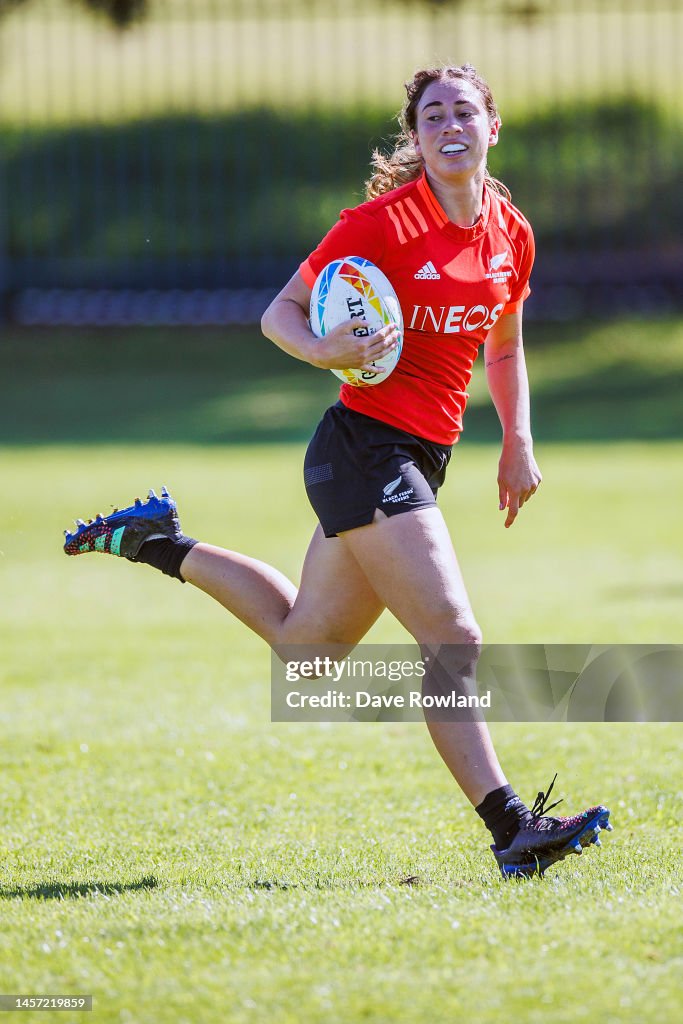 Jazmin FelixHotham during a New Zealand Black Ferns training session