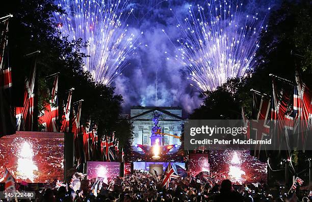 Fireworks over Buckingham Palace mark the end of The Diamond Jubilee Concert from The Mall on June 4, 2012 in London, England. For only the second...