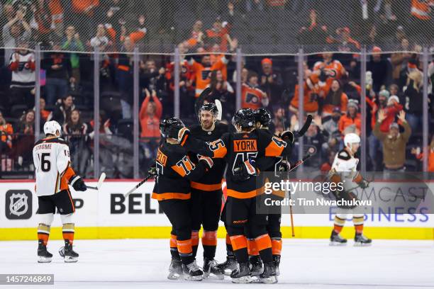 Kevin Hayes of the Philadelphia Flyers celebrates with teammates after scoring for a Hat Trick during the third period against the Anaheim Ducks at...