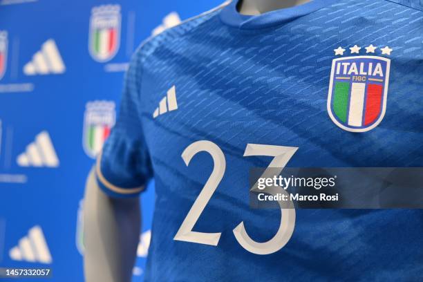 Italian Soccer Jersey Photos and Premium High Res Pictures - Getty Images