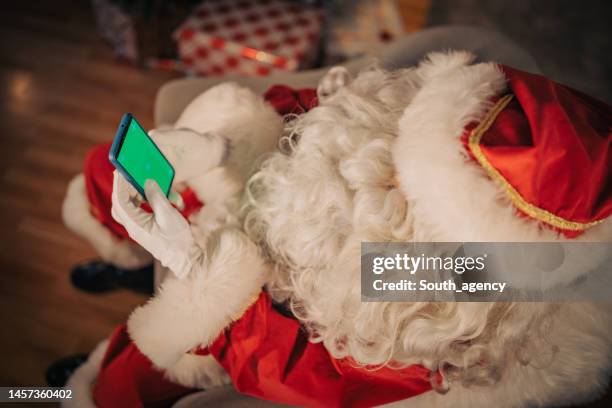 Santa Using Phone 112 Santa Clause Green Screen Stock Photos, High-Res Pictures, and ...