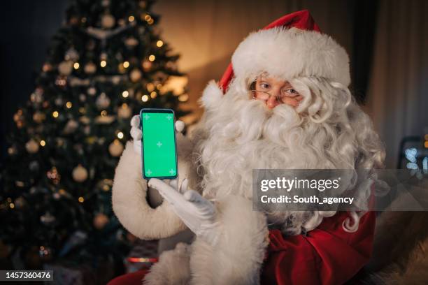 Santa Using Phone 112 Santa Clause Green Screen Stock Photos, High-Res Pictures, and ...