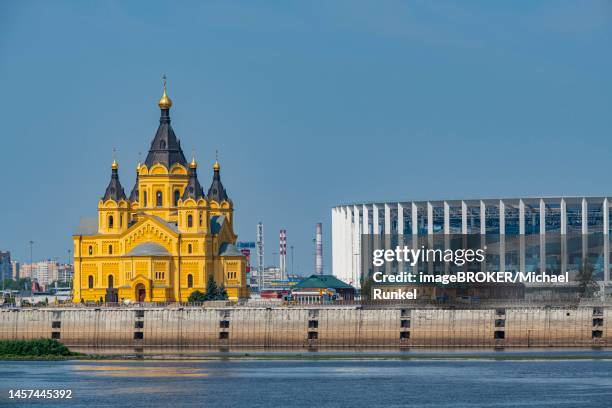 alexander nevsky cathedral on the volga, nizhny novgorod, russia - nizhny novgorod stock pictures, royalty-free photos & images