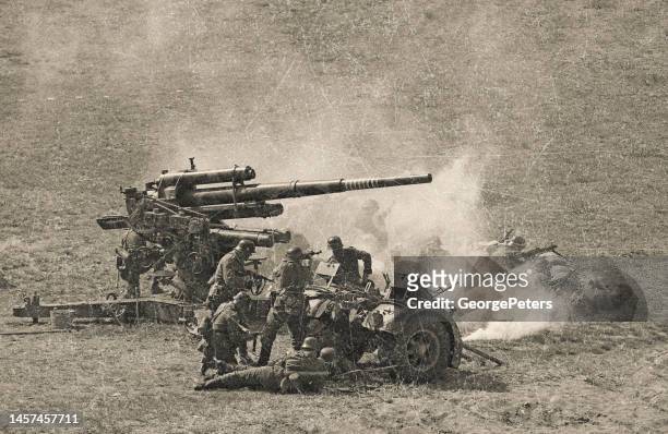 wwii german artillery soldiers on d day - the battle of the transdanubian hills of the world war ii reconstruction stockfoto's en -beelden