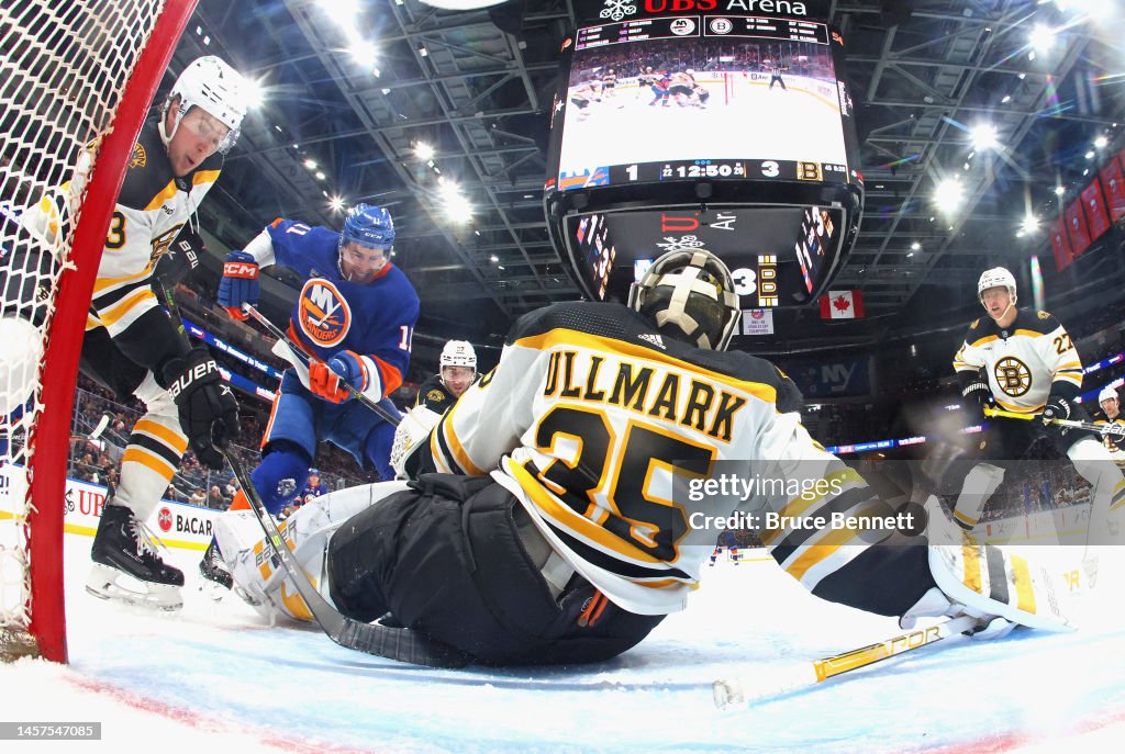 Boston Bruins v New York Islanders