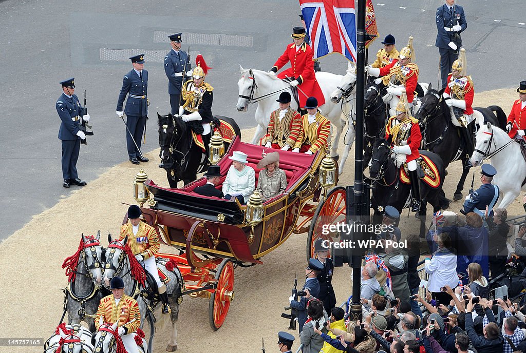 Diamond Jubilee - Carriage Procession And Balcony Appearance