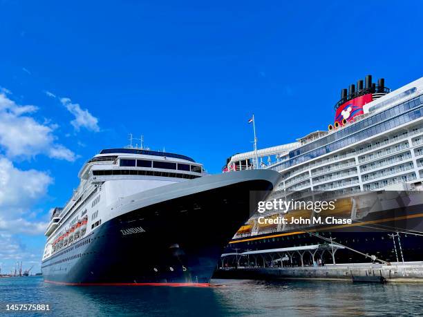 holland amierca's "zaandam" and disney "wish" cruise ships, nassau, the bahamas - ships bow stock pictures, royalty-free photos & images