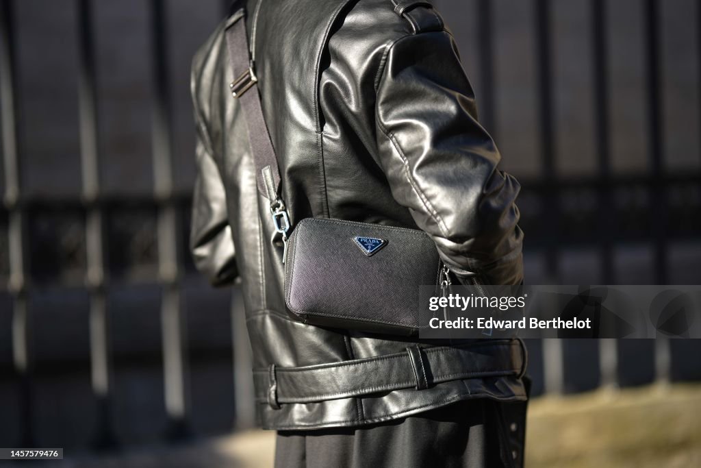 Street Style - Paris Fashion Week - Menswear Fall-Winter 2023-2024 : Day Two
