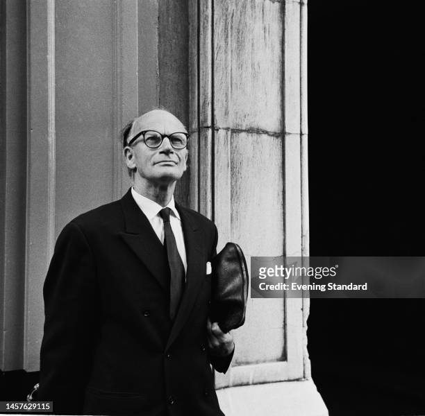 British writer Stephen Potter at the Old Bailey in London where he is a witness in the 'Lady Chatterley's Lover' trial on October 28th, 1960.