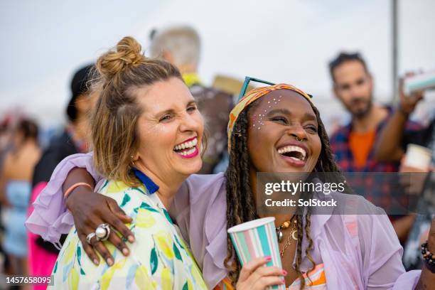 creare ricordi in un festival - inghilterra nord orientale foto e immagini stock