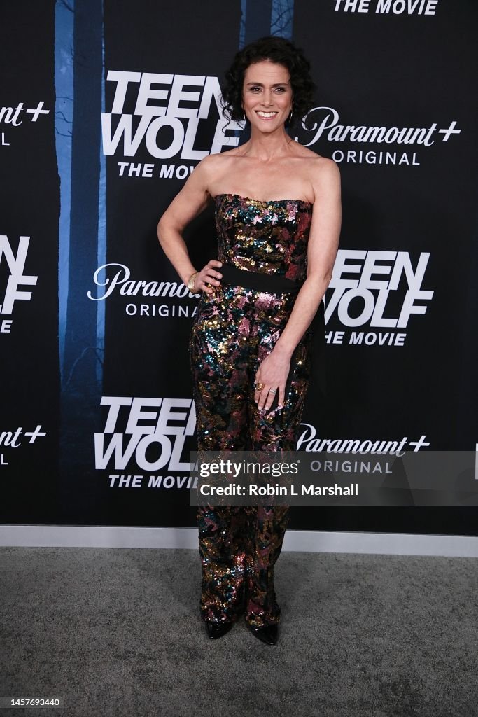 https://media.gettyimages.com/id/1457693440/photo/los-angeles-premiere-of-paramount-s-teen-wolf-the-movie-arrivals.jpg?s=1024x1024&w=gi&k=20&c=NJbOSXg-kCIjODRFEdr3dnVvR_7u4yO_fSIoBa4w27c=