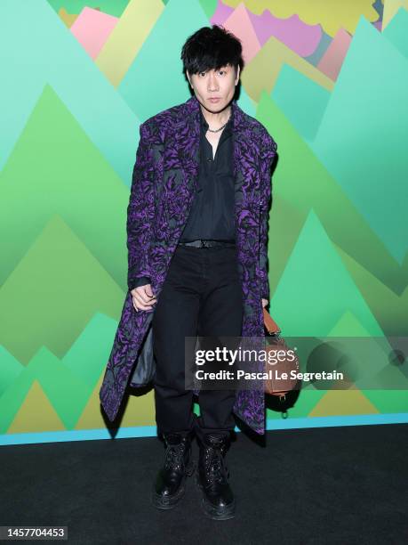 Lin attends the Louis Vuitton Menswear Fall-Winter 2023-2024 show as part of Paris Fashion Week on January 19, 2023 in Paris, France.