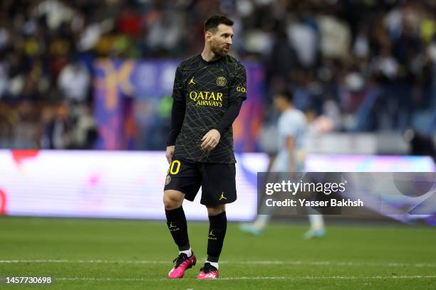 Messi In Winter 79,710 Paris Saint Germain 2 Stock Photos, High-Res Pictures, and ...