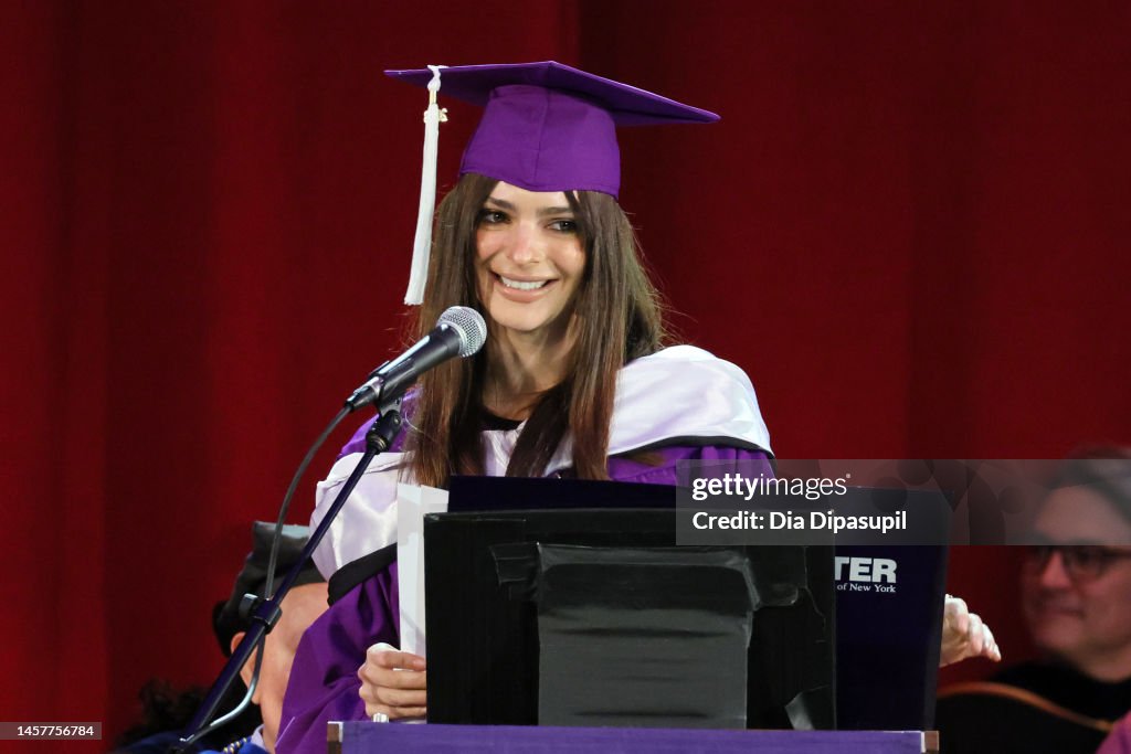 Emily Ratajkowski Delivers Hunter College Winter Commencement Address