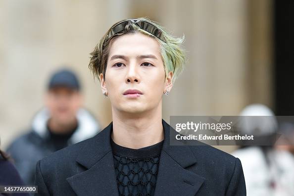 Jackson Wang is seen, outside Louis Vuitton, during the Paris Fashion  Fotografía de noticias - Getty Images
