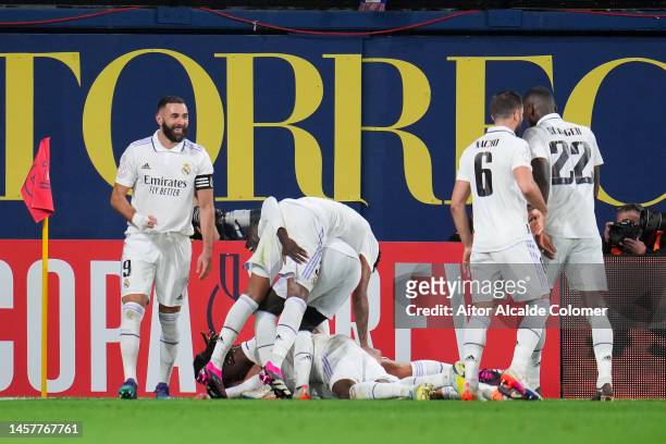 Dani Ceballos of Real Madrid celebrates scoring his side's 3rd goal with his team mates during the Copa del Rey Round of 16 match between Villarreal...