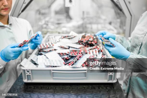 pharmaceutical packaging at its finest - drug manufacturing stock pictures, royalty-free photos & images