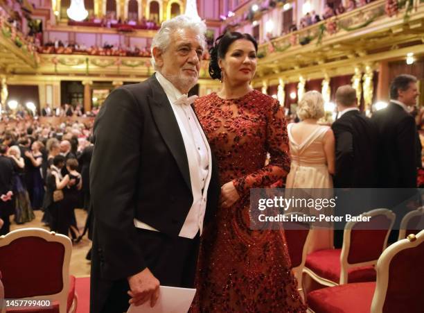 Russian and Austrian soprano Anna Netrebko and Spanish tenor Placido Domingo attend the 80th Vienna Philharmonic Ball at Musikverein on January 19,...