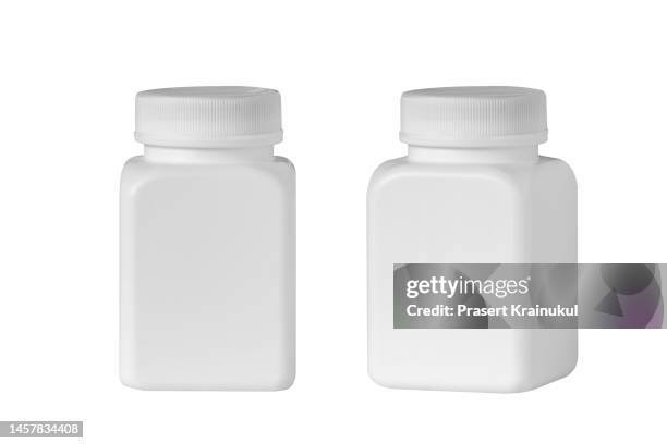 plastic bottle mockup isolated on white background. - pillenbox stock-fotos und bilder