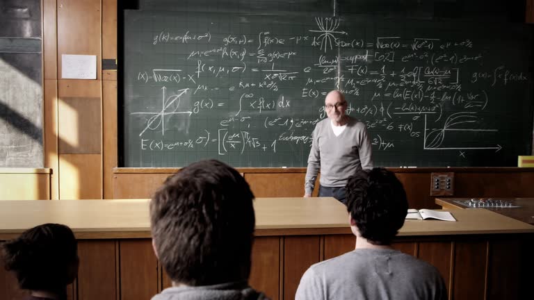 Video Professor University Professor Lecture Hall Videos and HD Footage - Getty Images