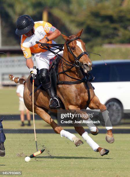 Francisco Elizalde of La Fe plays the ball against BTA during the Joe Barry Memorial Semi Final on January 19, 2023 at the National Polo Center in...