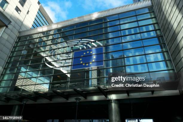 building of the european parliament. - parlamento europeo foto e immagini stock