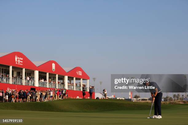 Tommy Fleetwood of England putts on the eighteenth green during day two of the Abu Dhabi HSBC Championship at Yas Links Golf Course on January 20,...