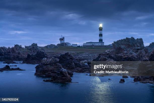 bretagne - night in ouessant - finistere ストックフォトと画像