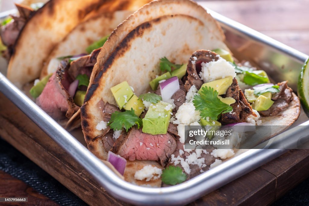 Bistec Tacos de