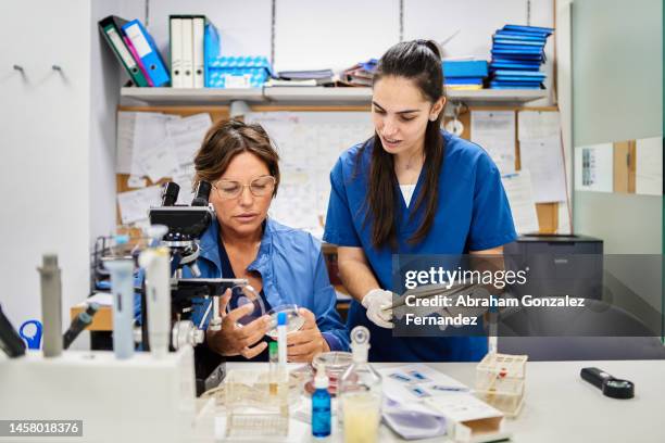 Lab Client Photos Blood Plasma Lab Photos and Premium High Res Pictures - Getty Images