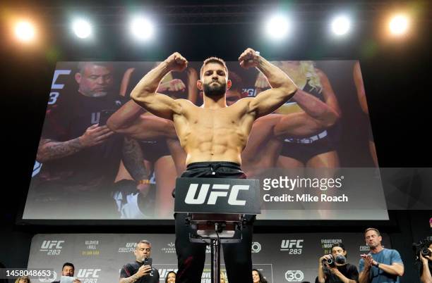 Thiago Moises of Brazil poses on the scale during the UFC 283 ceremonial weigh-in at Jeunesse Arena on January 20, 2023 in Rio de Janeiro, Brazil.