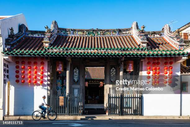 tokong han jiang temple, george town, penang - georgetown world heritage building stockfoto's en -beelden