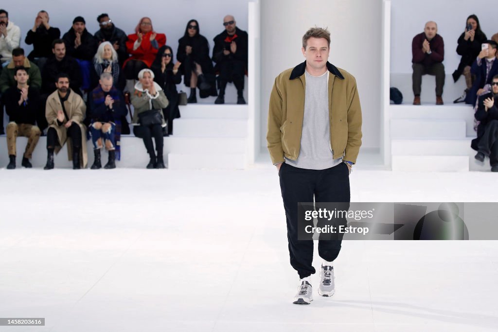 Loewe : Runway - Paris Fashion Week - Menswear Fall-Winter 2023-2024