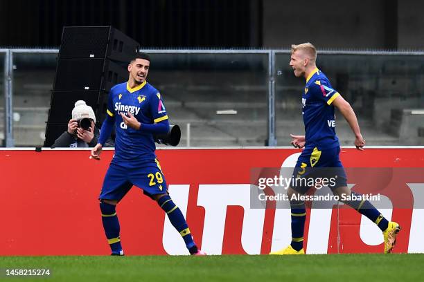 Fabio Depaoli of Hellas Verona celebrates with teammate Josh Doig after scoring the team's first goal during the Serie A match between Hellas Verona...