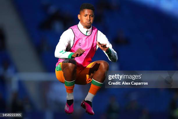 Abner Vinicius of Real Betis warms up prior to the LaLiga Santander match between RCD Espanyol and Real Betis at RCDE Stadium on January 21, 2023 in...