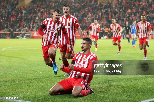 Danilho Doekhi of 1.FC Union Berlin celebrates after scoring the team's second goal during the Bundesliga match between 1. FC Union Berlin and TSG...