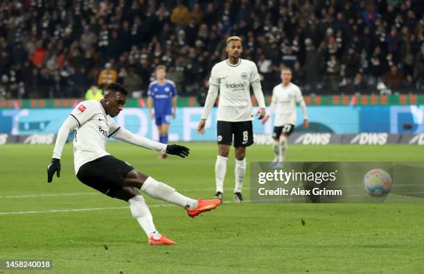 Aurelio Buta of Eintracht Frankfurt scores the team's third goal during the Bundesliga match between Eintracht Frankfurt and FC Schalke 04 at...