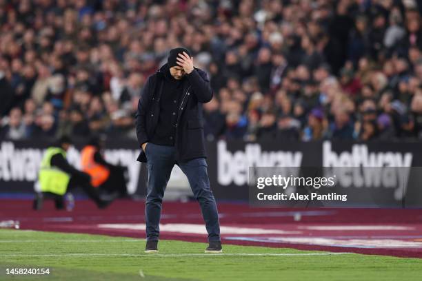 Frank Lampard, Manager of Everton, reacts during the Premier League match between West Ham United and Everton FC at London Stadium on January 21,...