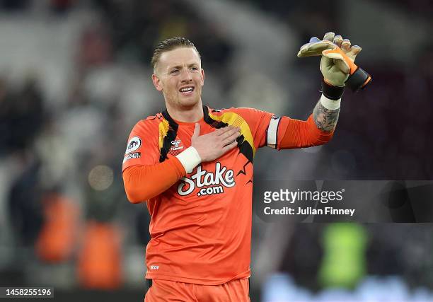 Jordan Pickford of Everton thanks the fans after the Premier League match between West Ham United and Everton FC at London Stadium on January 21,...
