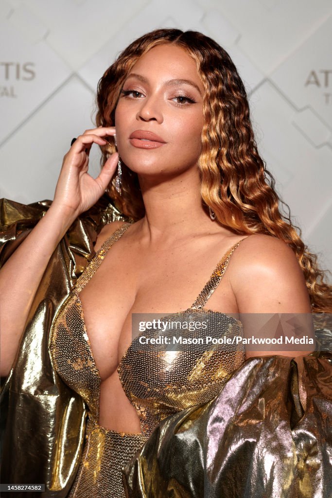 Atlantis The Royal Grand Reveal Weekend 2023 - Red Carpet Arrivals