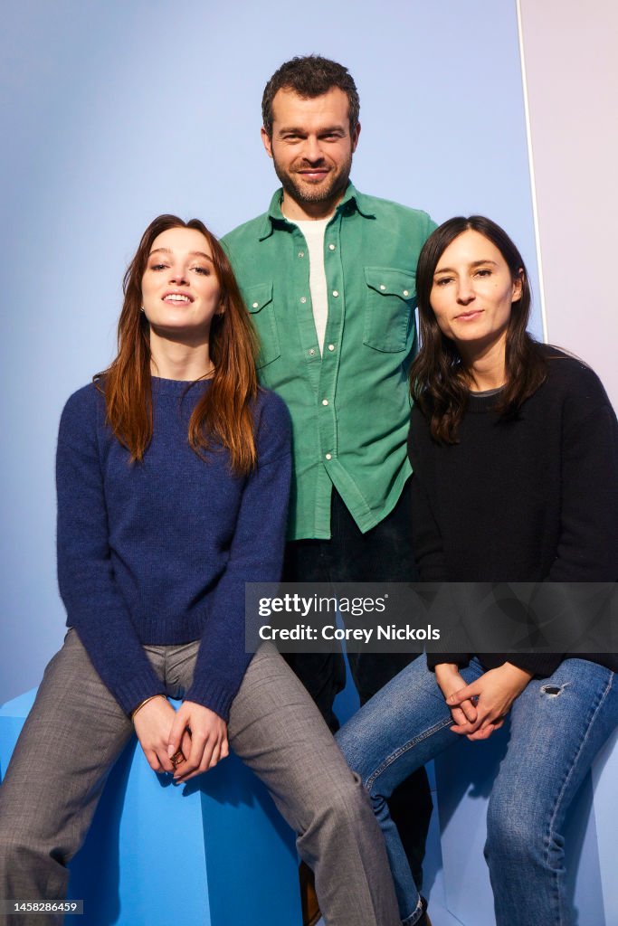 Phoebe Dynevor, Alden Ehrenreich and Chloe Domont visit The IMDb