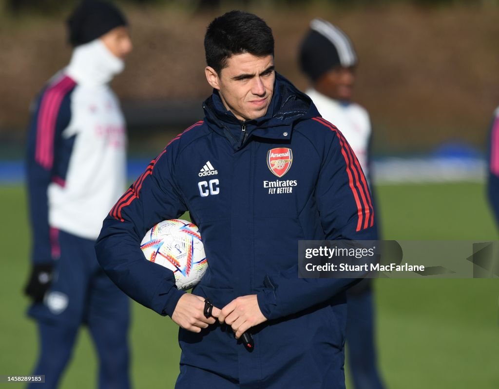 Arsenal Training Arsenal 1st team coach Carlos Cuesta during a training session at ...
