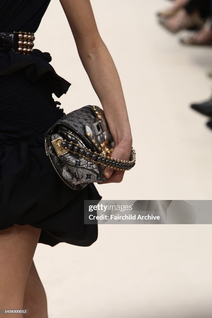 An accessoires look on the runway at Louis Vuitton's fall 2009 show News  Photo - Getty Images