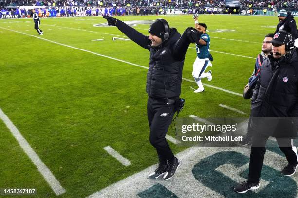 Head coach Nick Sirianni of the Philadelphia Eagles reacts during the fourth quarter against the New York Giants in the NFC Divisional Playoff game...