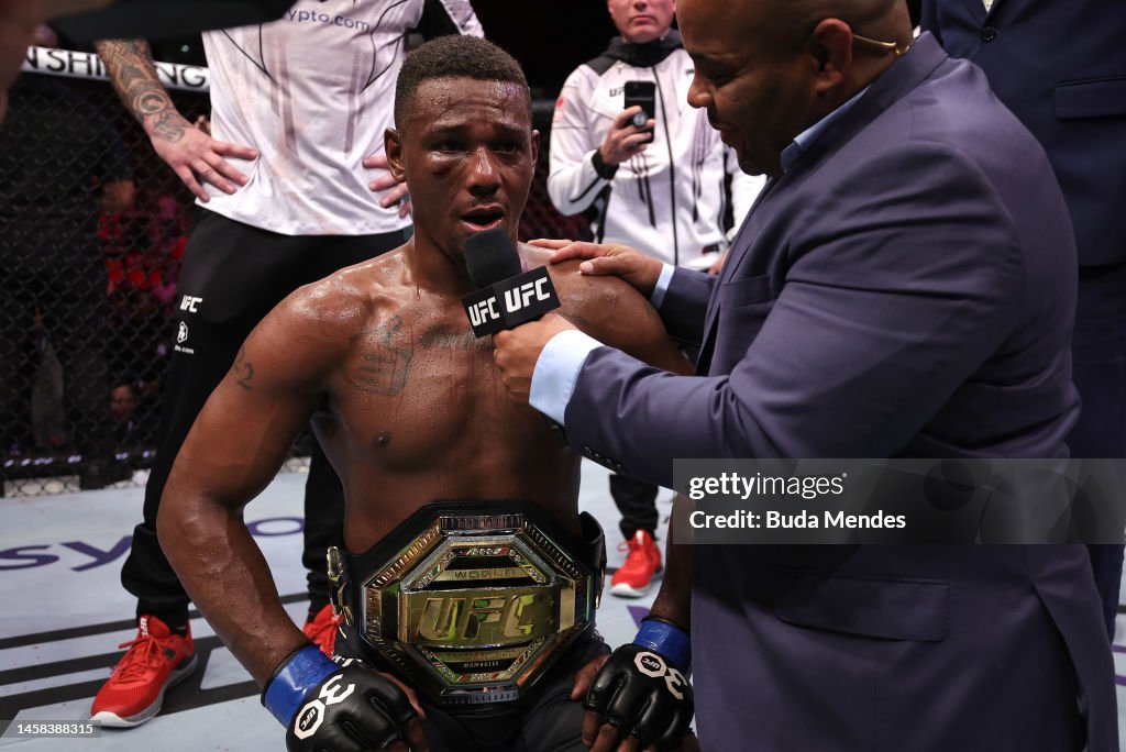 UFC 283: Teixeira v Hill