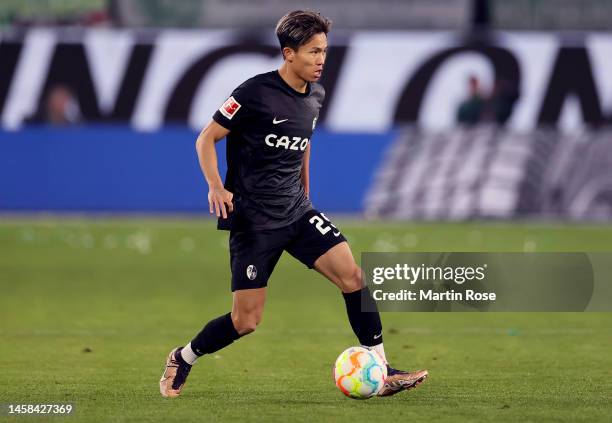 Woo-yeong Jeong of Sport-Club Freiburg controls the ball during the Bundesliga match between VfL Wolfsburg and Sport-Club Freiburg at Volkswagen...